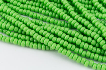 53250- Leaf Green Czech Seed Beads