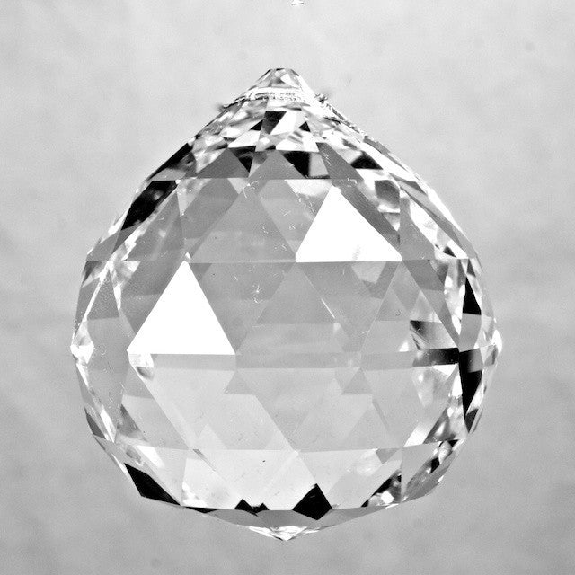 サトニャン。オラフ　SWAROVSKI 40mm Swarovski 8550 Crystal Chandelier Drop – General Bead