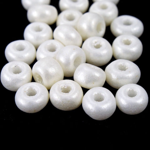 10/0 Pearl Alabaster Czech Seed Bead (1/2 Kilo) #BL550