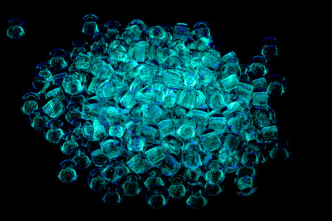 8/0 Crystal/Teal Glow in the Dark Toho Seed Bead #JZP006