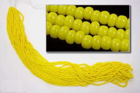 10/0 Opaque Yellow Czech Seed Bead (10 Gm, Hank, 1/2 Kilo) #CSF031-General Bead