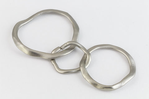 Matte Silver Hammered 3 Linked Rings Connector #MFB244-General Bead