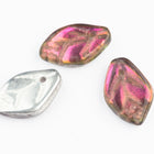 8mm x 12mm Crystal/Vitrail Medium Leaf Bead (4 Pcs) #UPG262